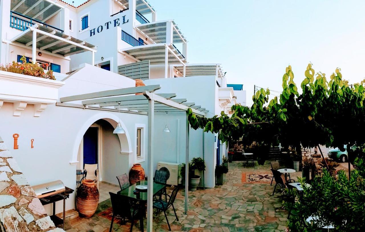 9 Muses Aparthotel Agia Pelagia  Exterior photo